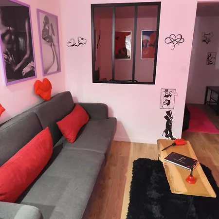 L'antre Du Desir 3*
